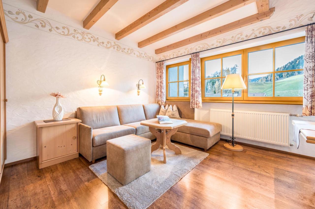 Haus Zur Vogelweide App 6 Apartamento Dobbiaco Exterior foto