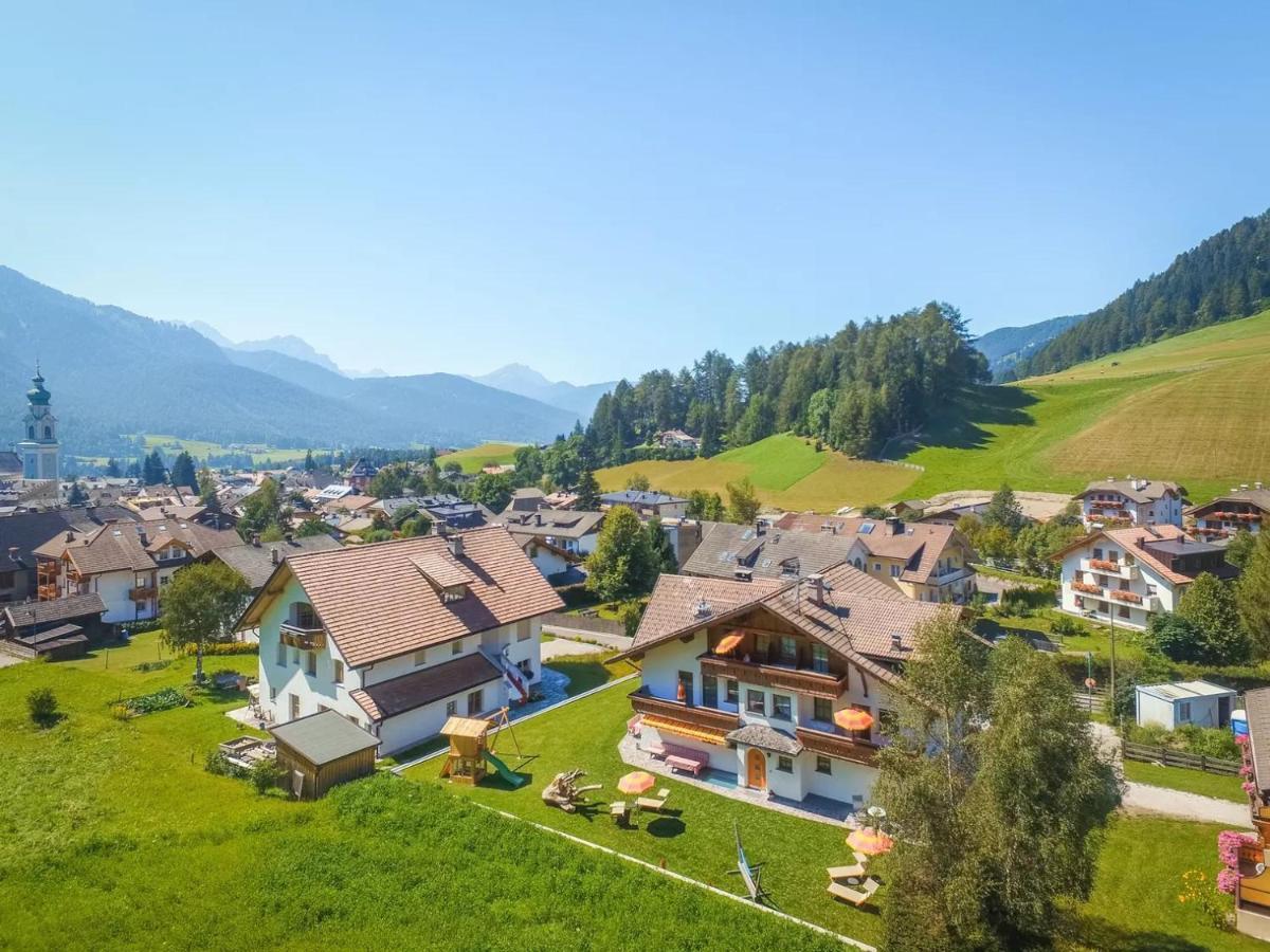 Haus Zur Vogelweide App 6 Apartamento Dobbiaco Exterior foto