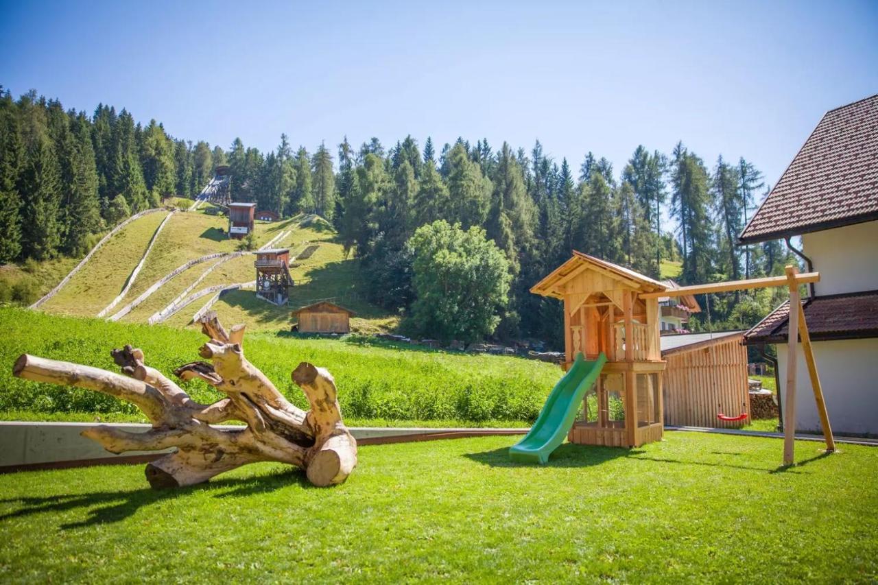 Haus Zur Vogelweide App 6 Apartamento Dobbiaco Exterior foto